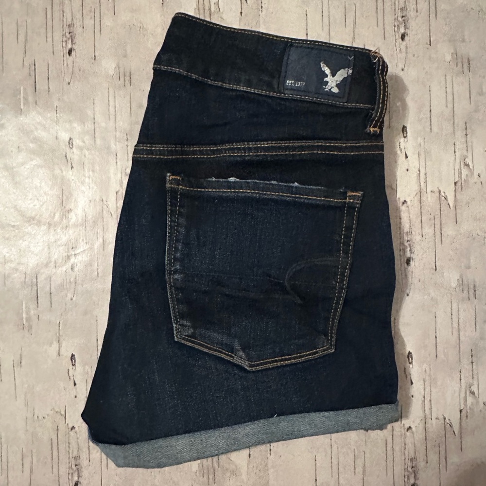 American Eagle Hi Rise Shortie